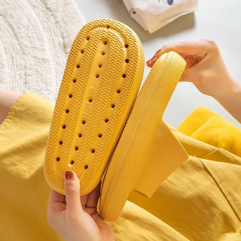 High quality Women Thick Slippers Indoor Home Eva Soft Sole Pillow Slides Sandals Woman Summer Non Slip Beach Flip Flops New