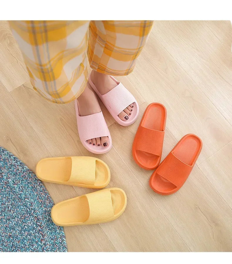 High quality Women Thick Slippers Indoor Home Eva Soft Sole Pillow Slides Sandals Woman Summer Non Slip Beach Flip Flops New