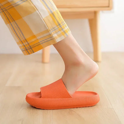 High quality Women Thick Slippers Indoor Home Eva Soft Sole Pillow Slides Sandals Woman Summer Non Slip Beach Flip Flops New